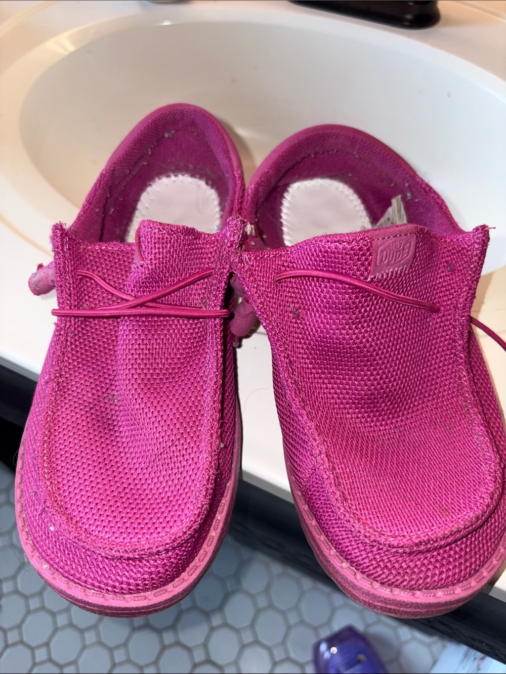 Women hey dude size 6